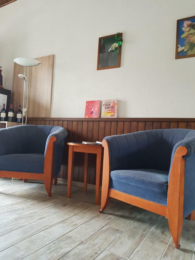Zur Weinlaube Villa Mönchhof Buitenkant foto